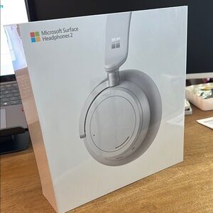 UNOPENED Microsoft Surface Headphones 2 - Silver